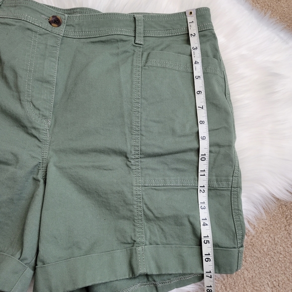 Boden Forest Green Walking Shorts SZ 14 - Picture 12 of 14